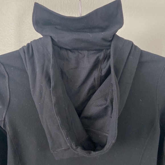 Lululemon In Stride Black Jacket Sz 6 - Picture 7 of 12